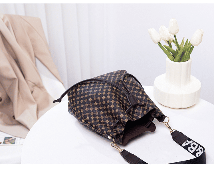 https://image.kilimall.com/kenya/shop/store/goods/5420/2023/09/16943323211365c8a8dd8fed544c0a854ebf34b42c9fd.jpg