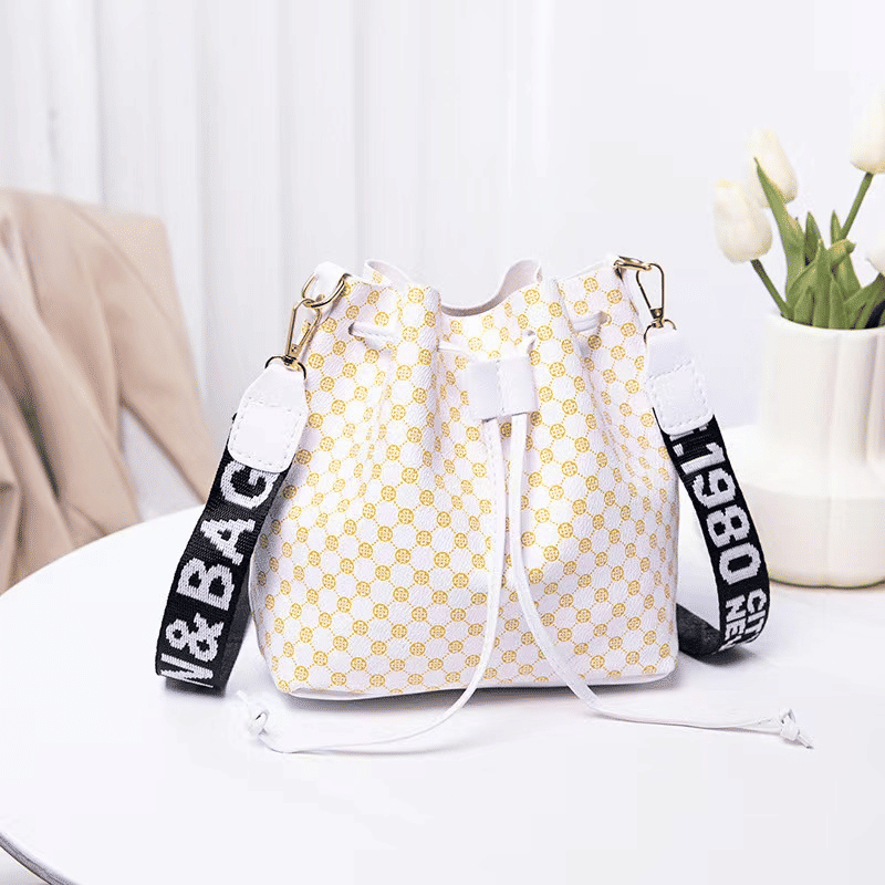 https://image.kilimall.com/kenya/shop/store/goods/5420/2023/09/16943328951701b2b8c55888f4bc0bd9259d109517ad0.jpg